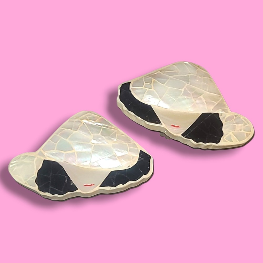 Vintage Mother of Pearl Clip On Earrings Woman Wearing a Hat Costume Jewelry - Picture 2 of 6